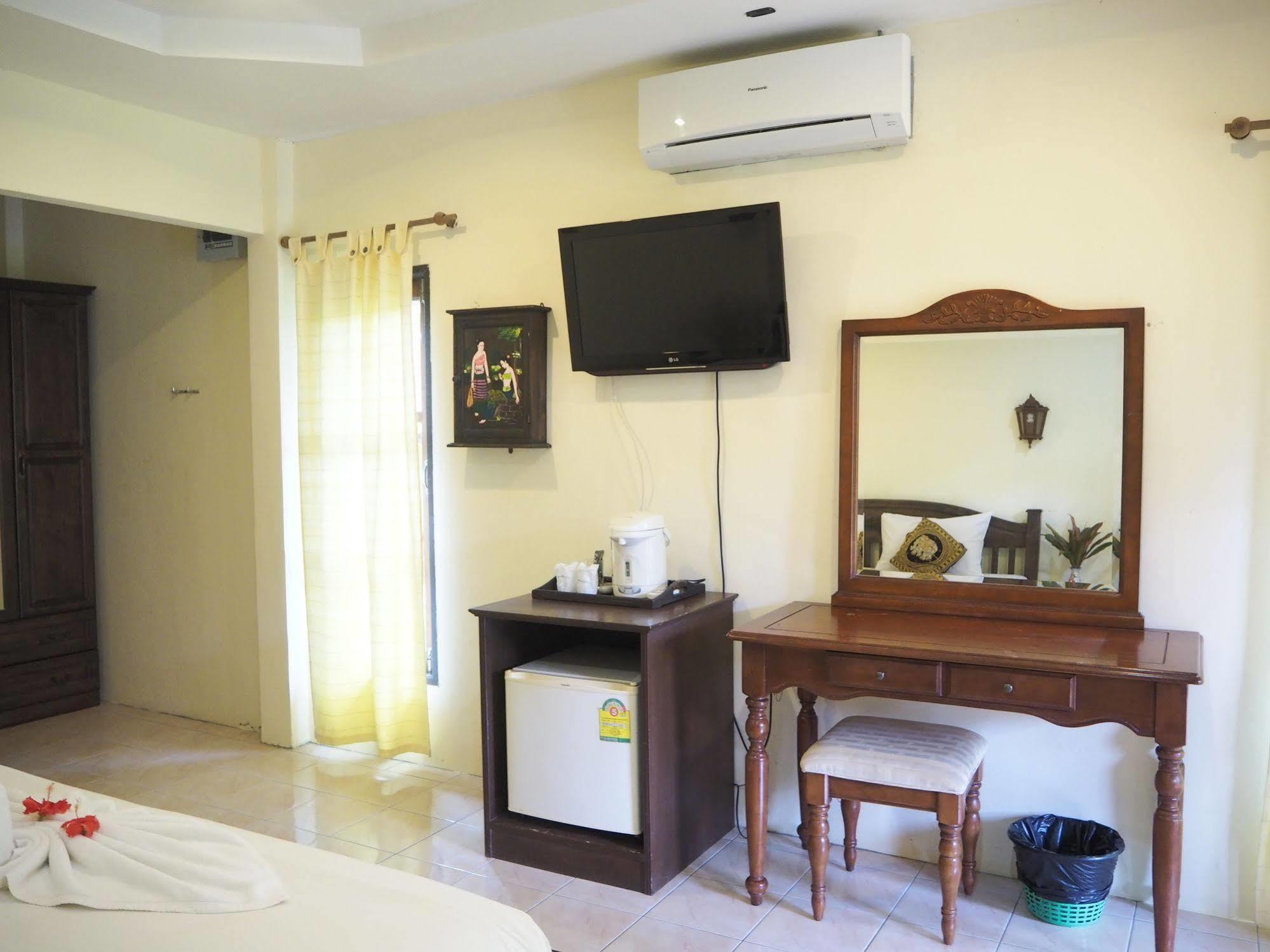 Euro Lanta White Rock Resort Ko Lanta Kültér fotó